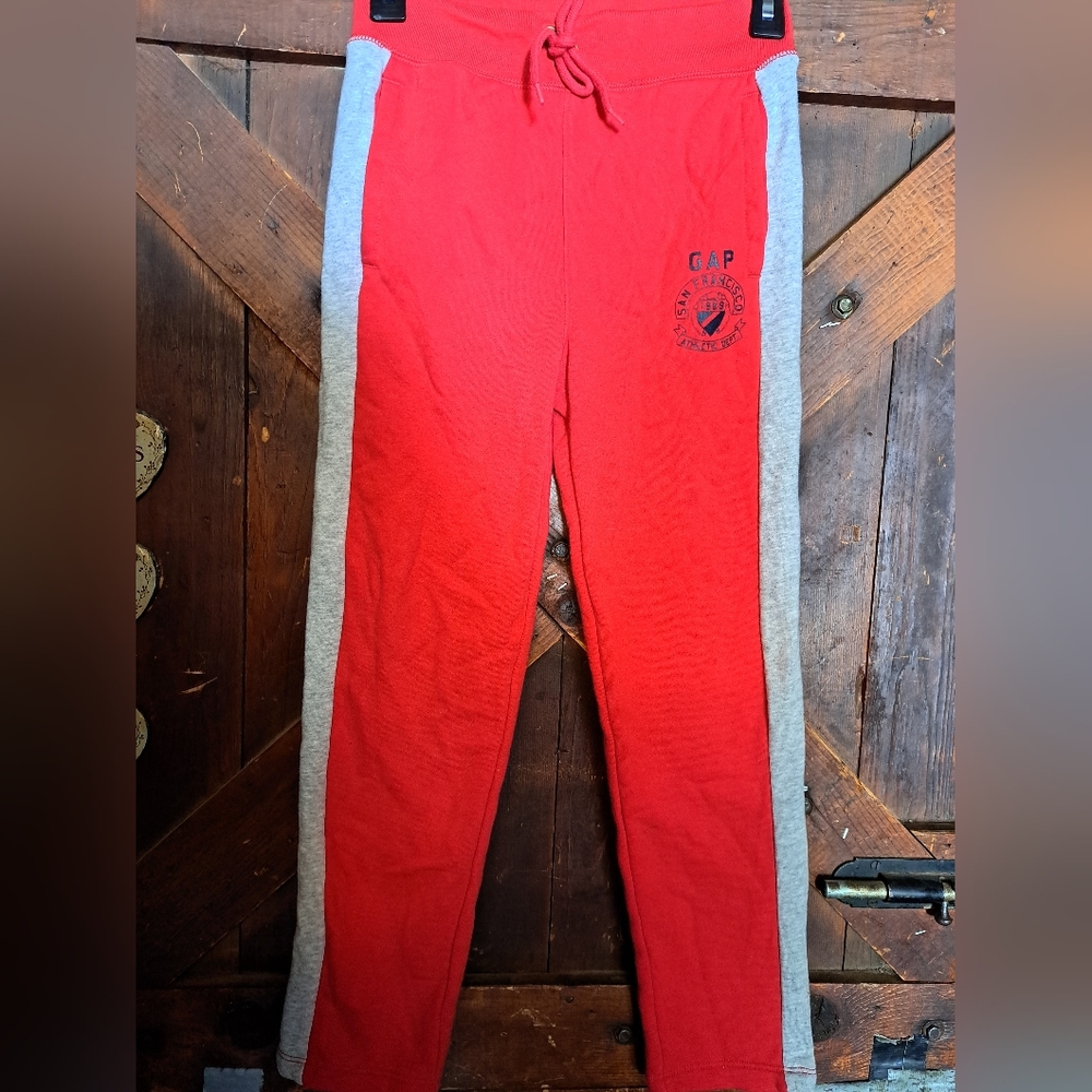 Gap red sweatpants size 10❤️